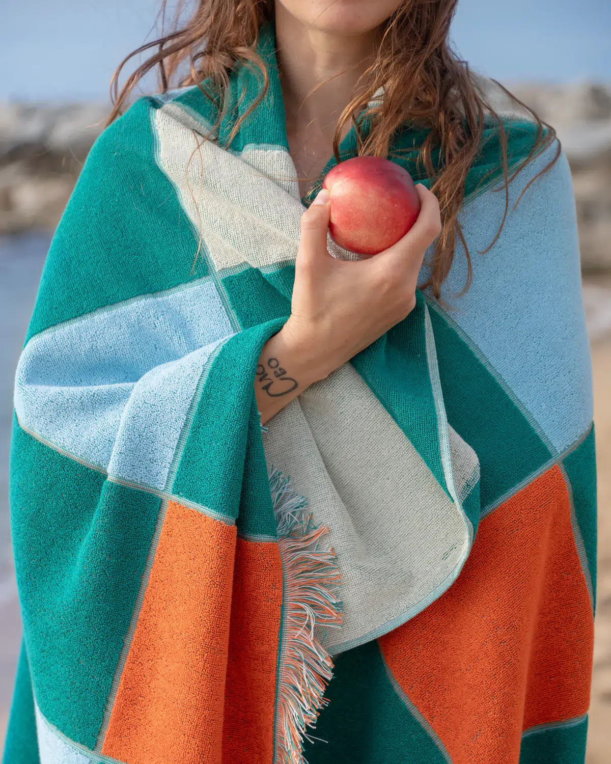 Pepino-Beach-Towel-TARTA-GELATINA-08.jpg